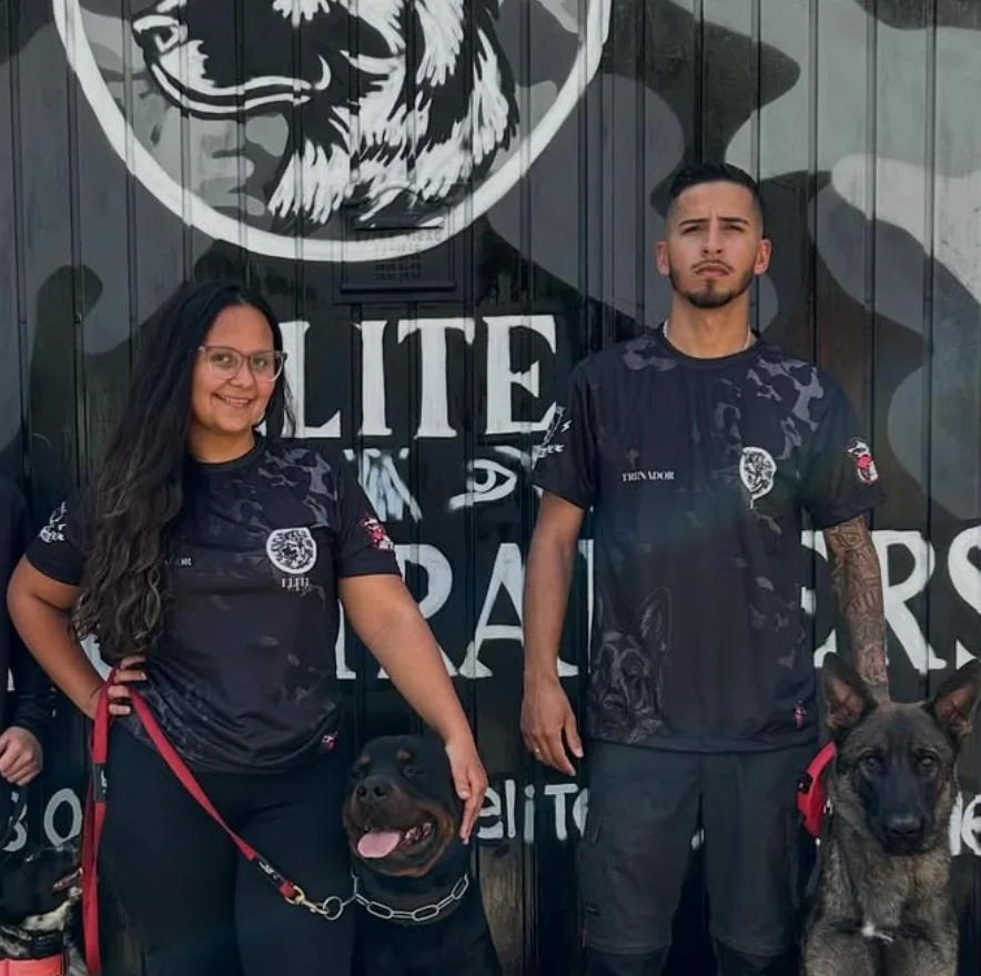 Evelyne e Gustavo - Fundadores da Elite Dog Trainers, escola profissional de adestramento